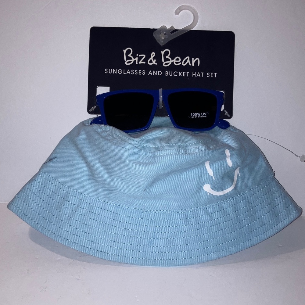 Light Blue Little Kids Bucket Hat‎ and Sunglasses Set